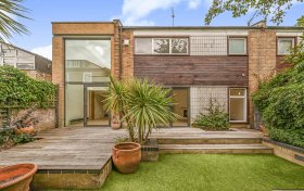 Ornan Road London NW3 4QD