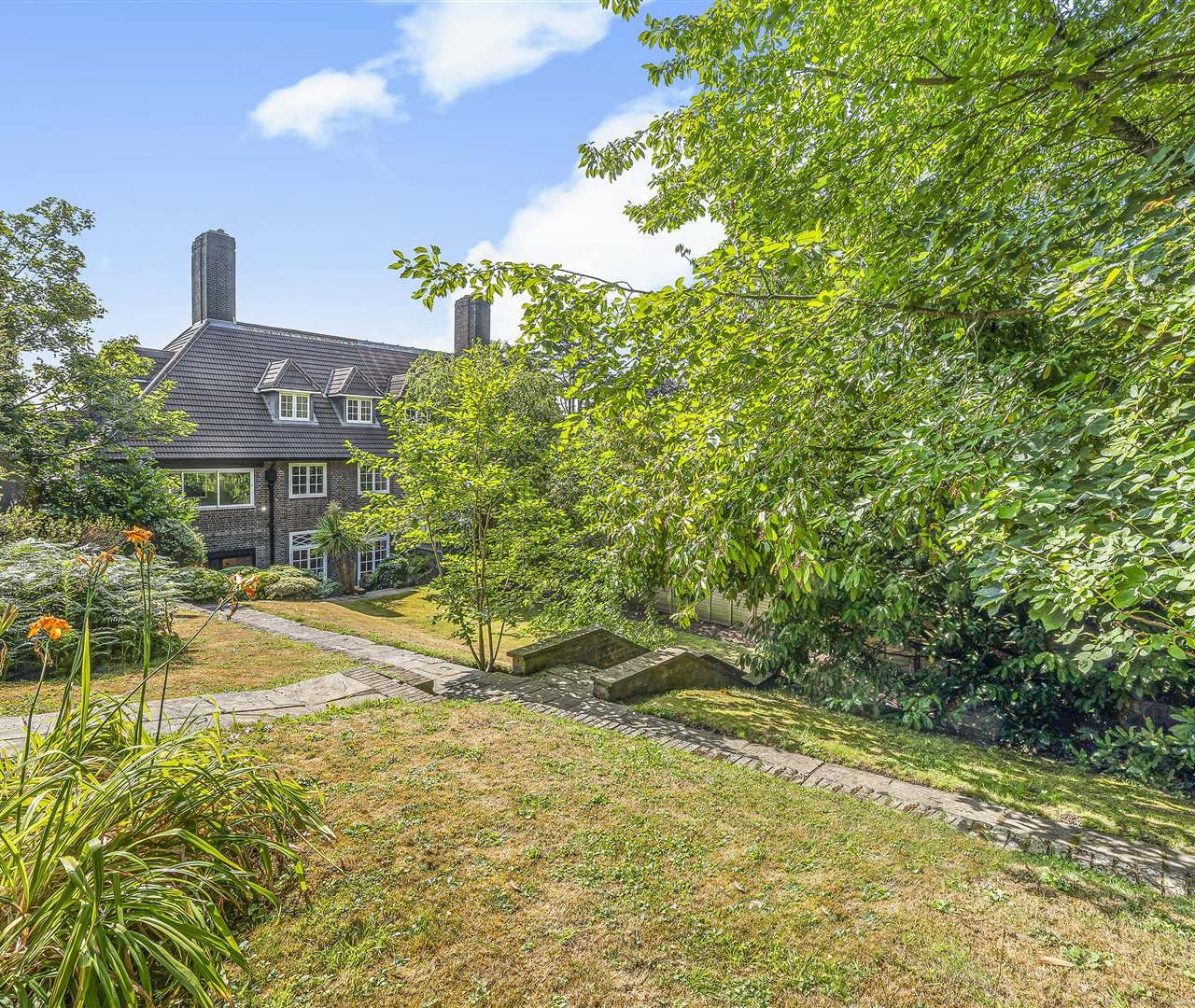 Redington Road, London, NW3 7RR