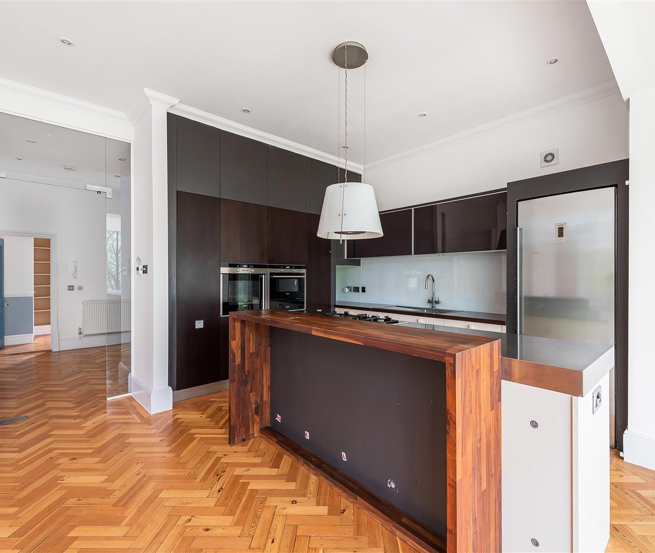 Chesterford Gardens, Hampstead, NW3 7DE