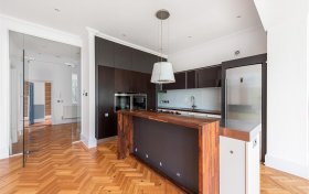 Chesterford Gardens, Hampstead, NW3 7DE
