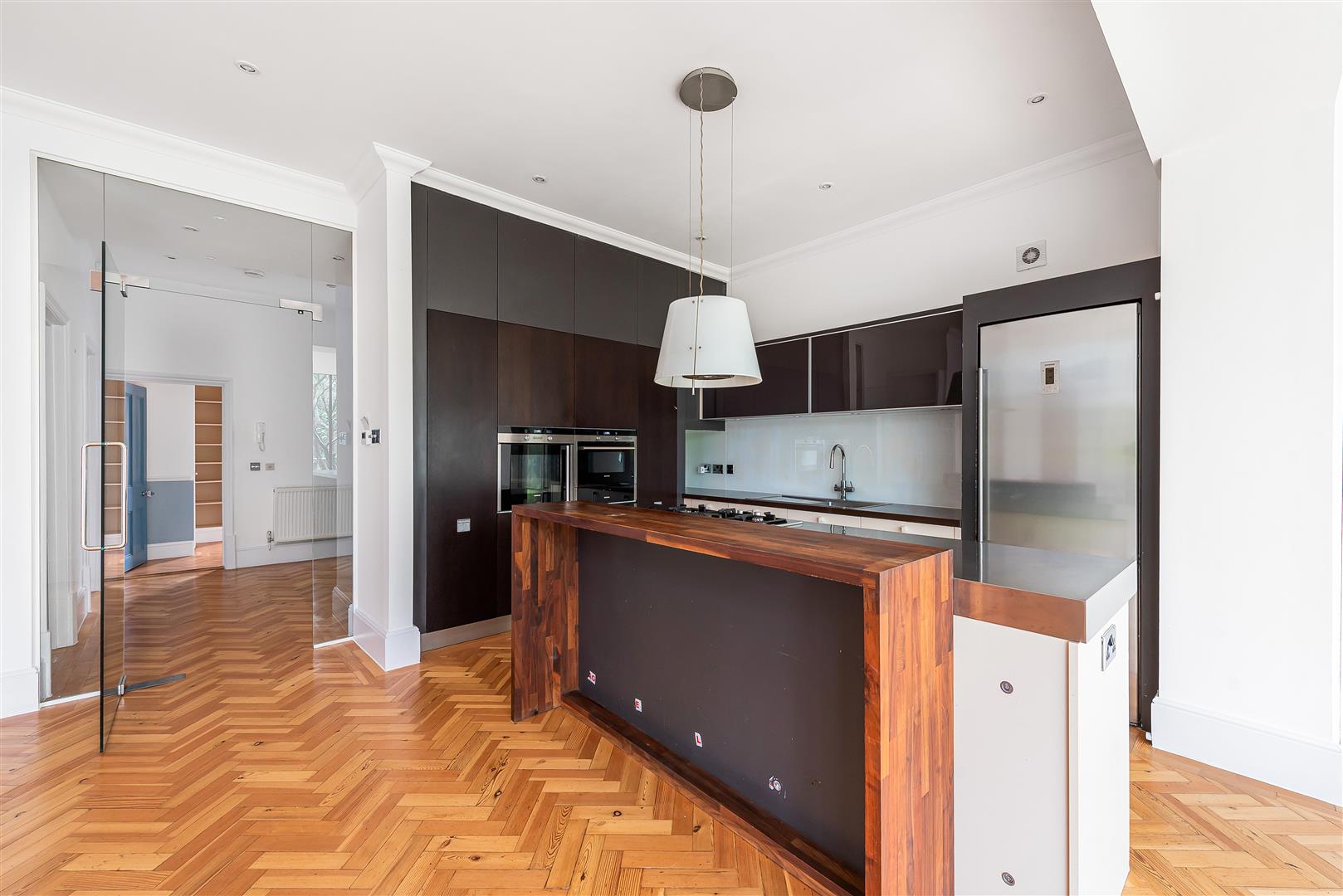 Chesterford Gardens, Hampstead, NW3 7DE