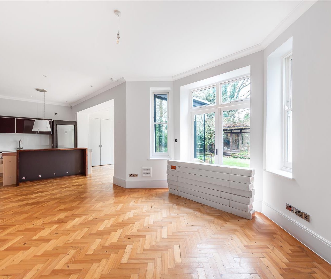 Chesterford Gardens, Hampstead, NW3 7DE