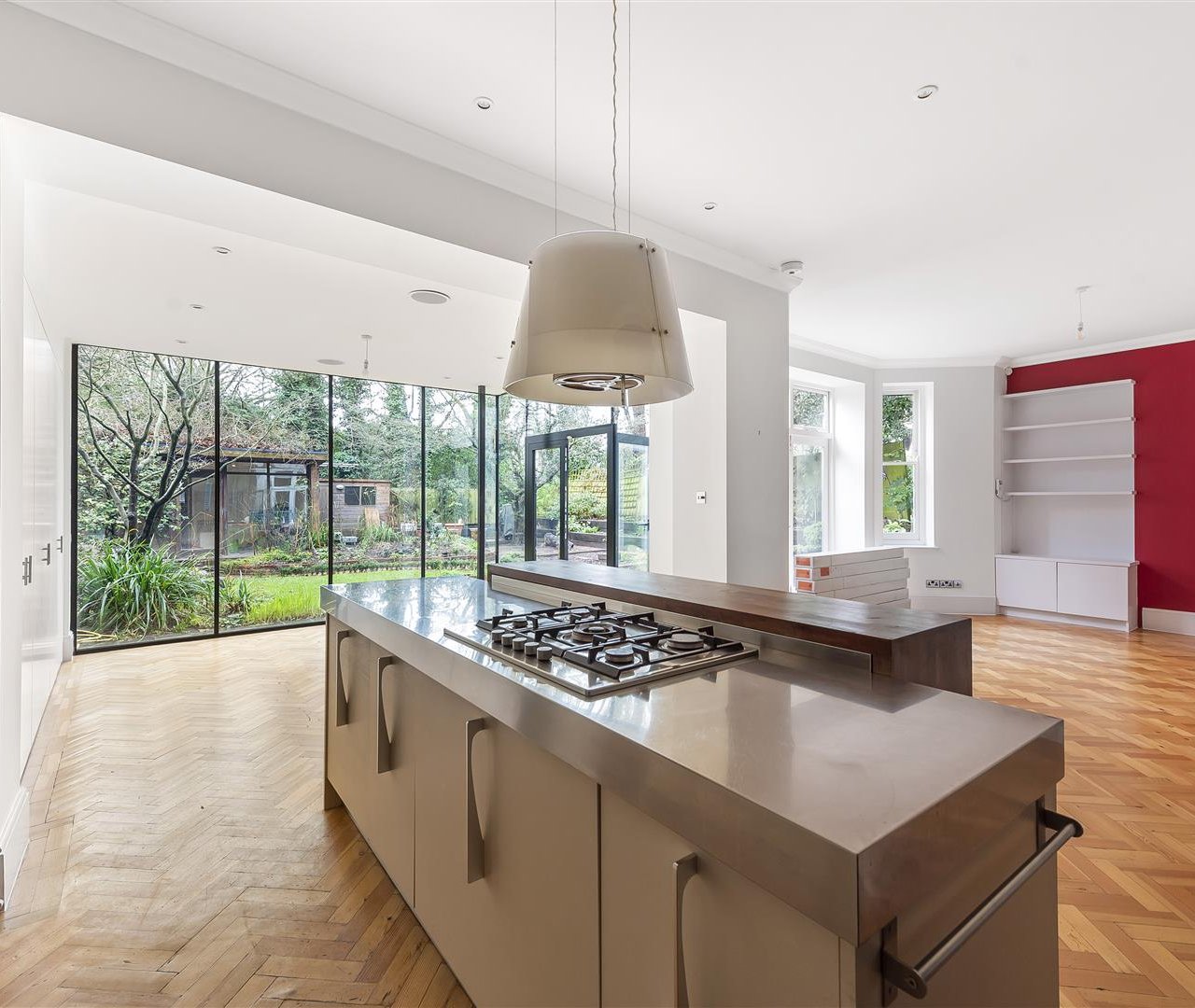 Chesterford Gardens, Hampstead, NW3 7DE