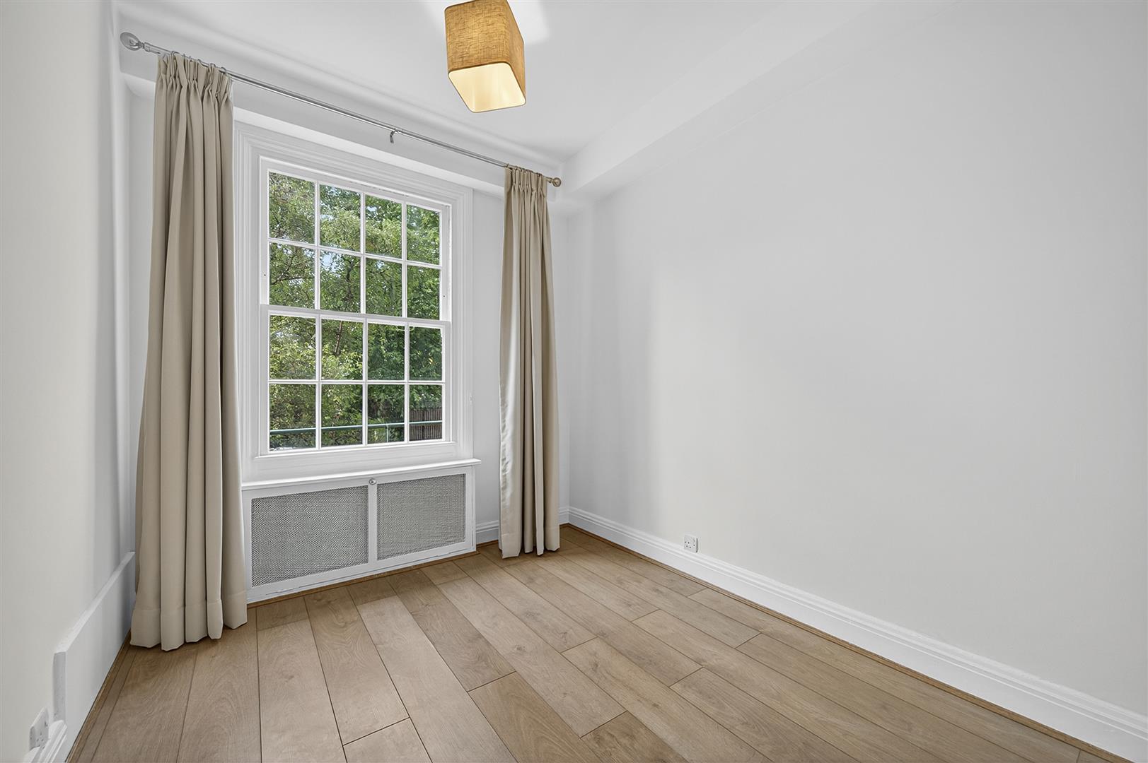 Finchley Road, London, NW8 0NX