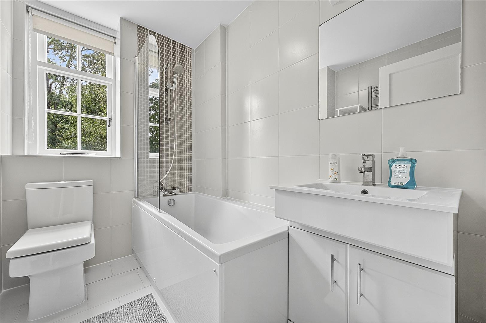 Finchley Road, London, NW8 0NX