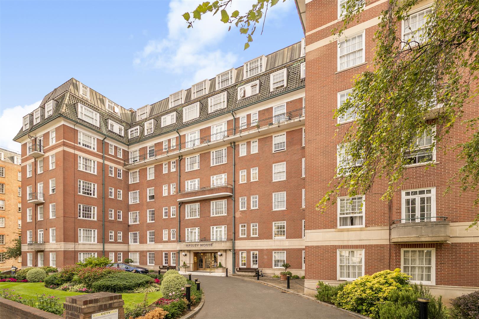 Finchley Road, London, NW8 0NX