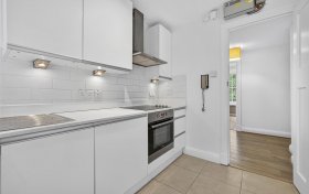 Finchley Road, London, NW8 0NX