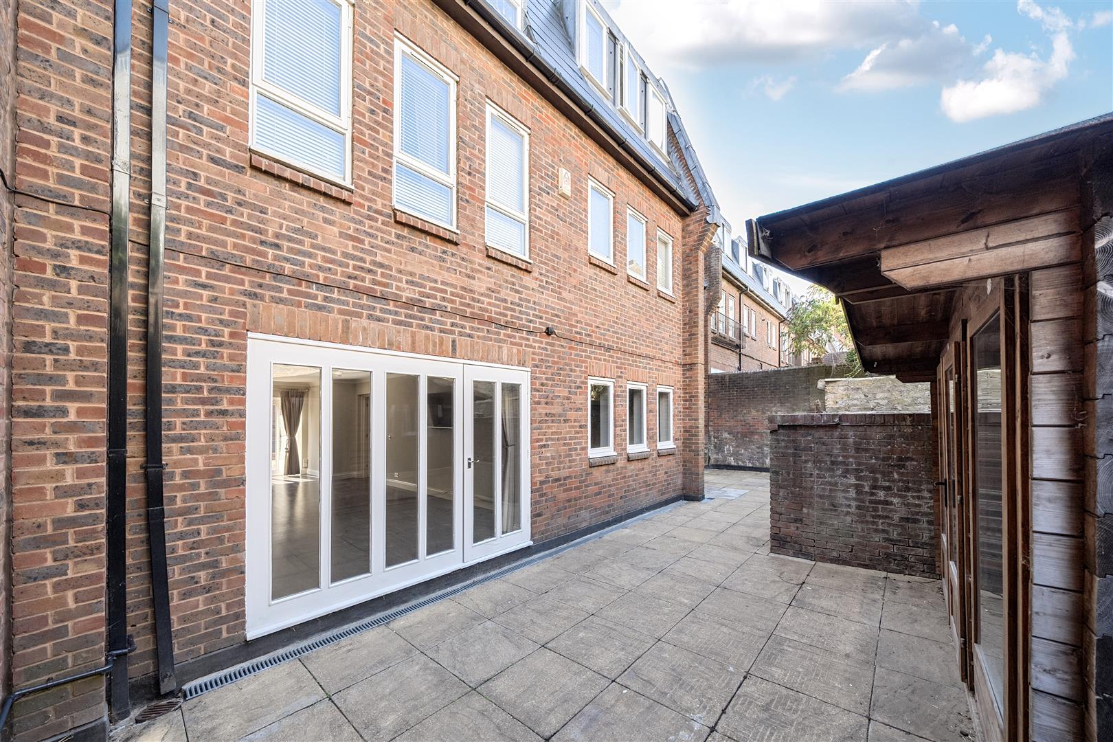 Spencer Walk Hampstead Vilage NW3 1QZ