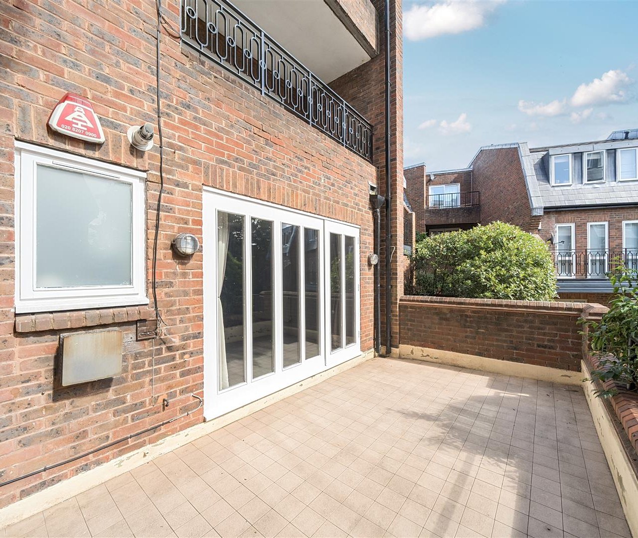 Spencer Walk Hampstead Vilage NW3 1QZ