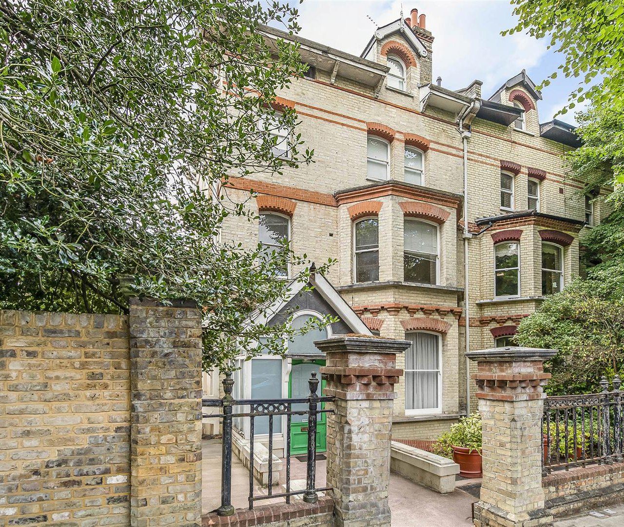 Ellerdale Road London NW3 6BB