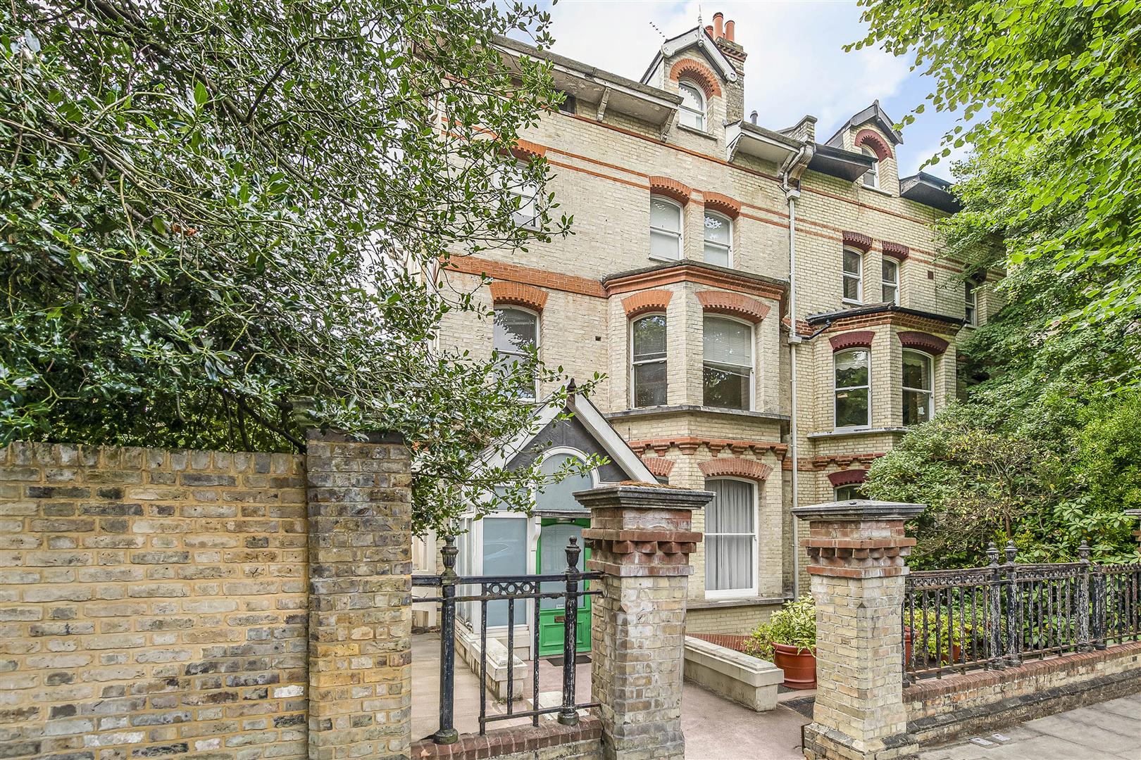 Ellerdale Road London NW3 6BB