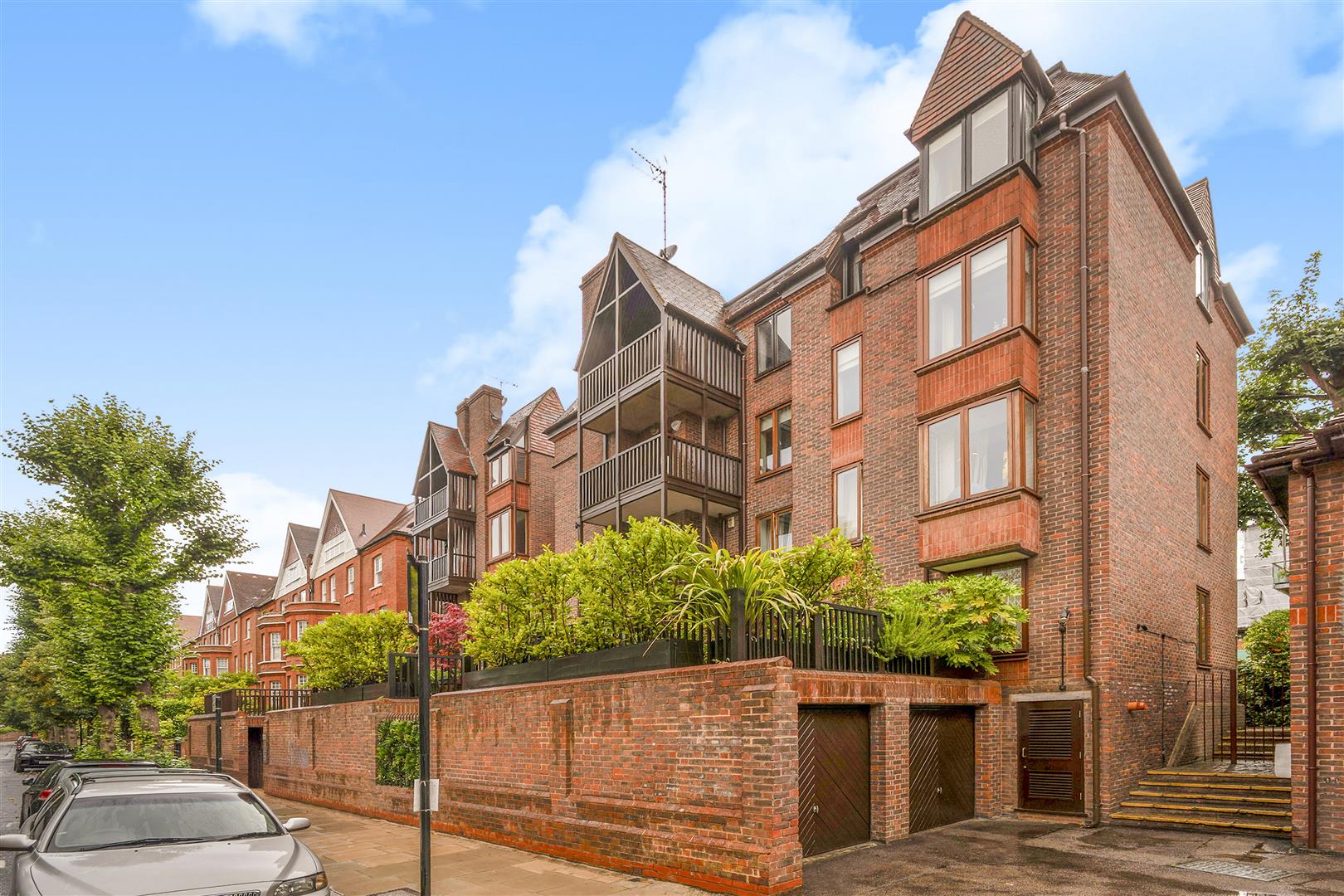 Wedderburn Road Hampstead NW3 5QE