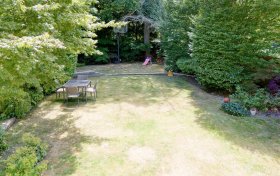 Golders Park Close Golders Hill Park NW11 7QR