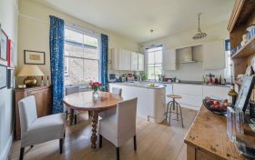 Antrim Road Belsize Park NW3 4XL