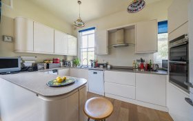 Antrim Road Belsize Park NW3 4XL