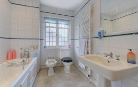 Harman Drive The Hocrofts NW2 2ED