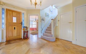 Harman Drive The Hocrofts NW2 2ED