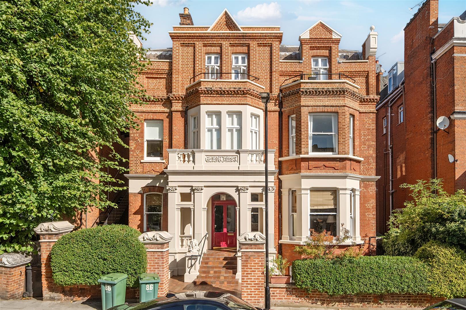 Compayne Gardens South Hampstead NW6 3RU