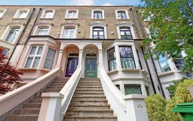 Upper Park Road Belsize Park NW3 2UL