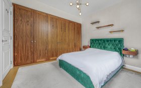 Kidderpore Avenue London NW3 7SU