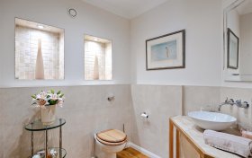 Firecrest Drive Hampstead NW3 7NF