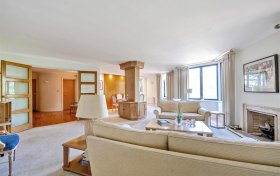 Firecrest Drive Hampstead NW3 7NF