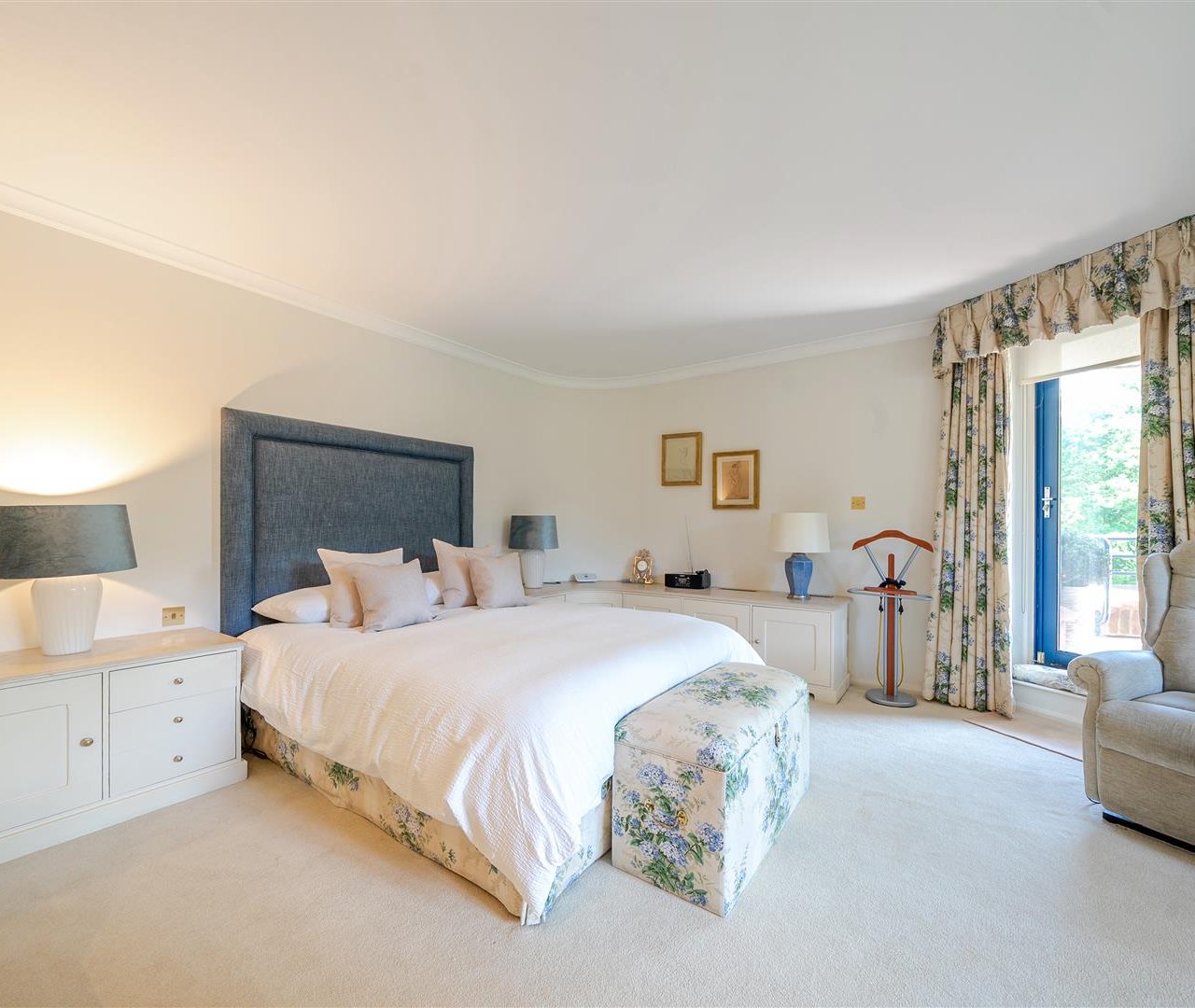 Firecrest Drive Hampstead NW3 7NF