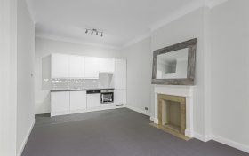 Frognal Hampstead NW3 6AJ