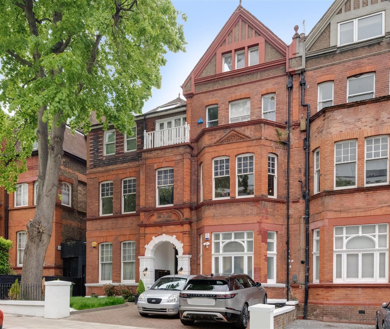 Frognal Hampstead NW3 6AJ