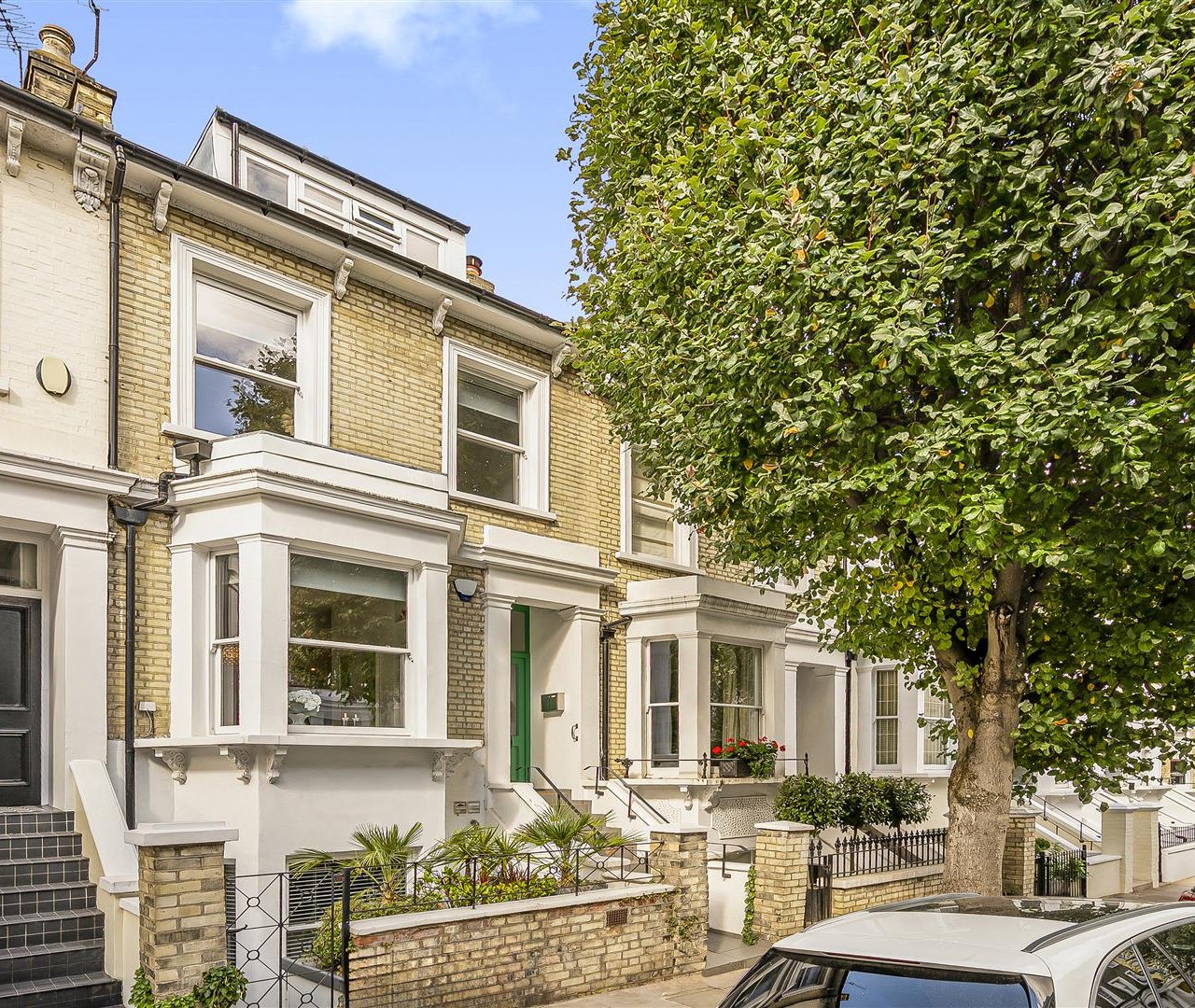 Gayton Road Hampstead Village NW3 1TU