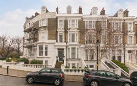 Belsize Crescent Belsize Village NW3 5QU