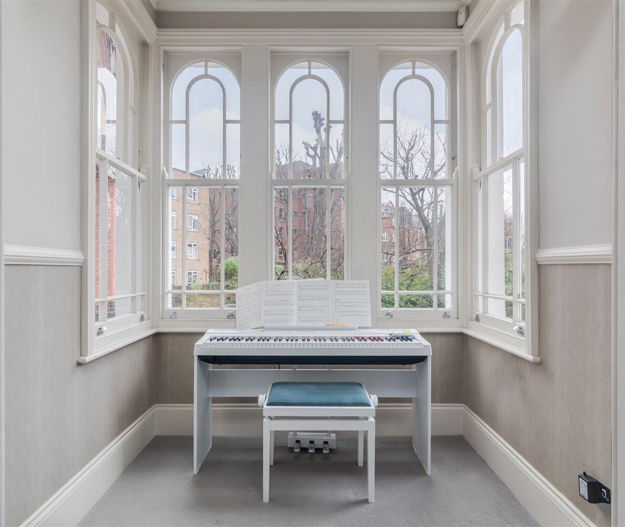 Belsize Crescent Belsize Village NW3 5QU