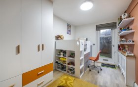 Lyndhurst Gardens Hampstead NW3 5NP