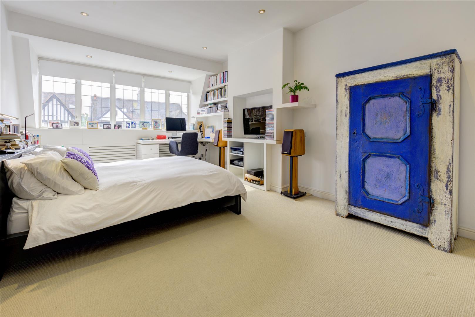 Dunstan Road Golders Green NW11 8AA