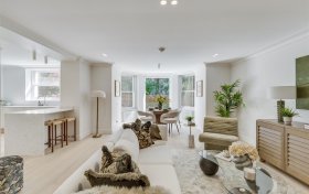 Belsize Grove Belsize Park NW3 4UN