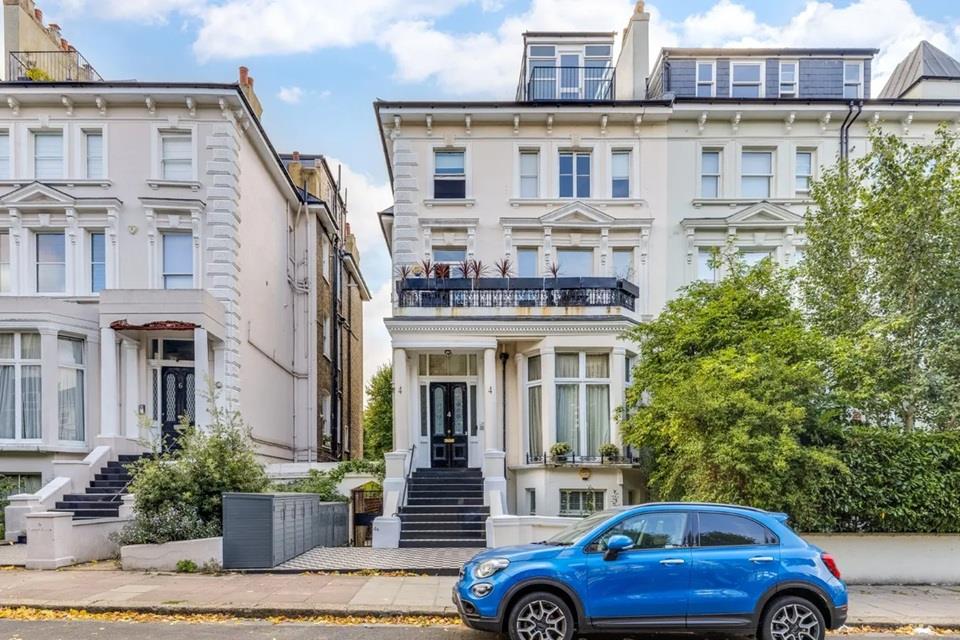 Belsize Grove Belsize Park NW3 4UN