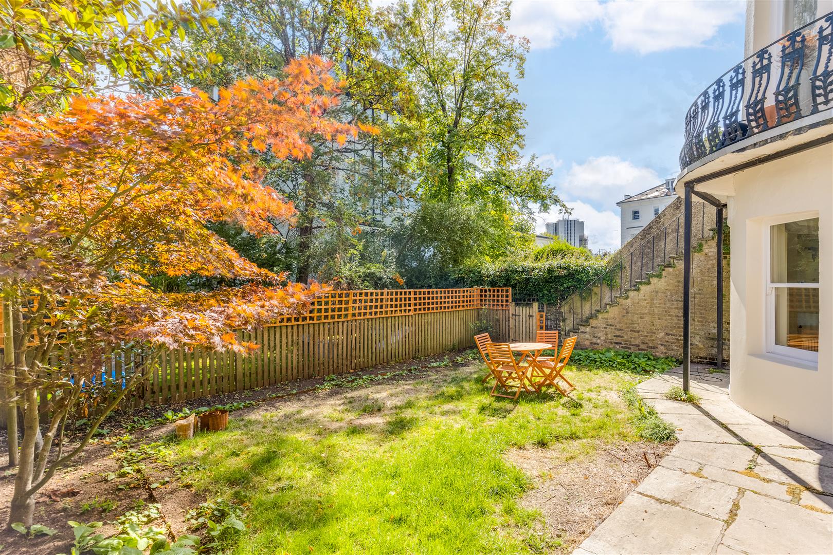 Belsize Grove Belsize Park NW3 4UN