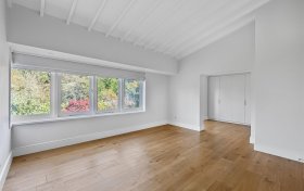 Cenacle Close Hampstead NW3 7UE