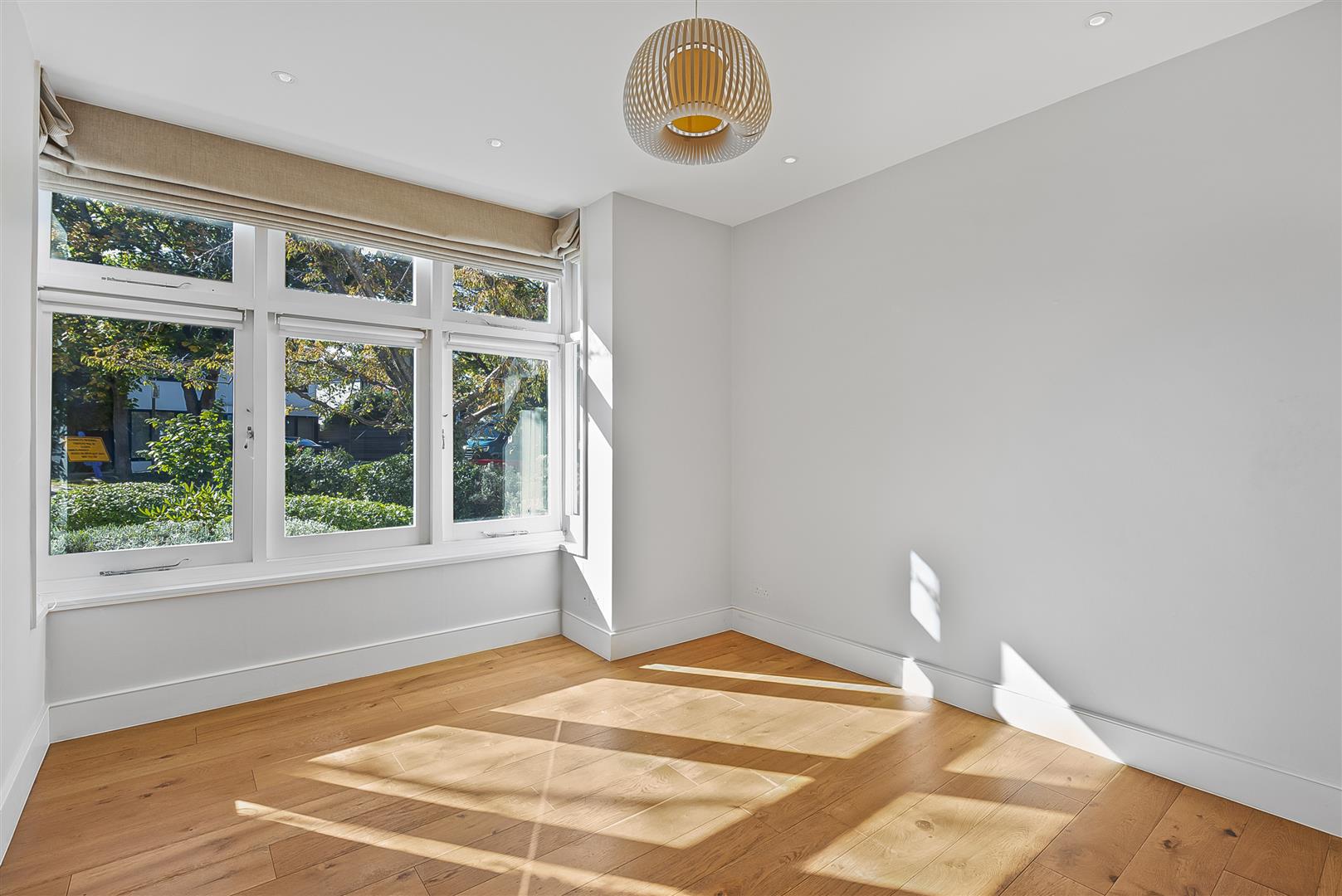 Cenacle Close Hampstead NW3 7UE