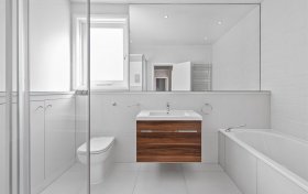 Cenacle Close Hampstead NW3 7UE