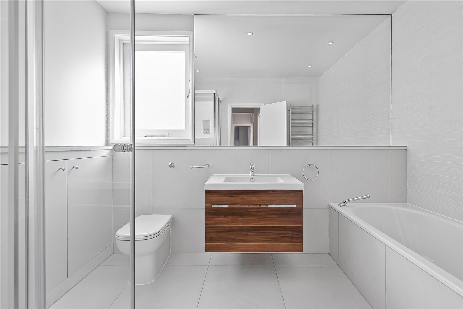 Cenacle Close Hampstead NW3 7UE