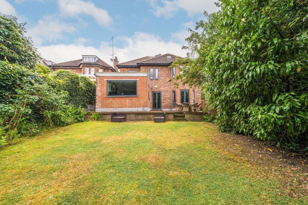 Hermitage Lane Hampstead NW2 2HE