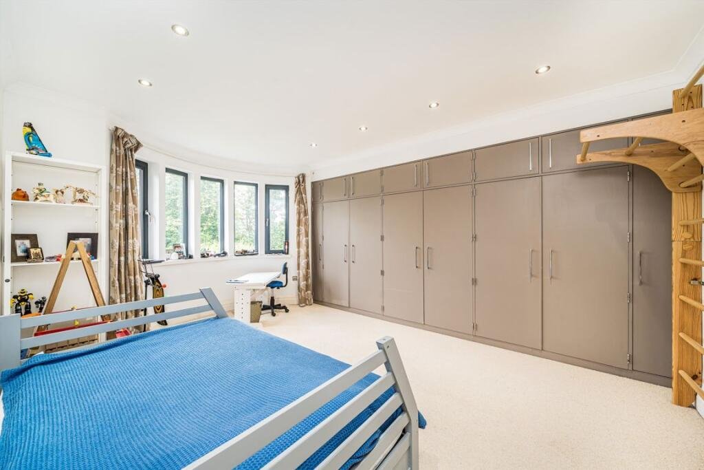 Hermitage Lane Hampstead NW2 2HE