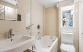 North End Way Hampstead NW3 7ES