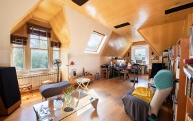 West Heath Road Hampstead NW3 7UR