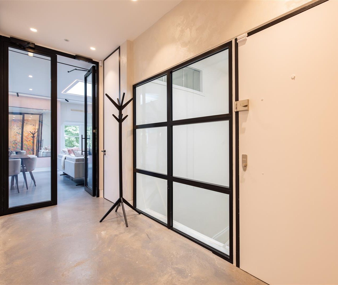 Elsworthy Road Primrose Hill NW3 3DJ