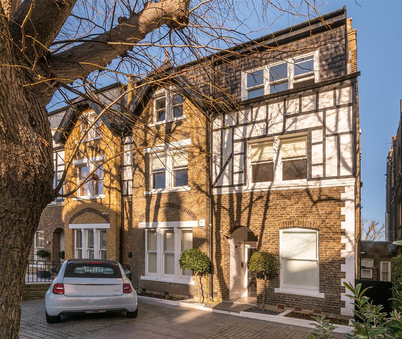 Elsworthy Road Primrose Hill NW3 3DJ