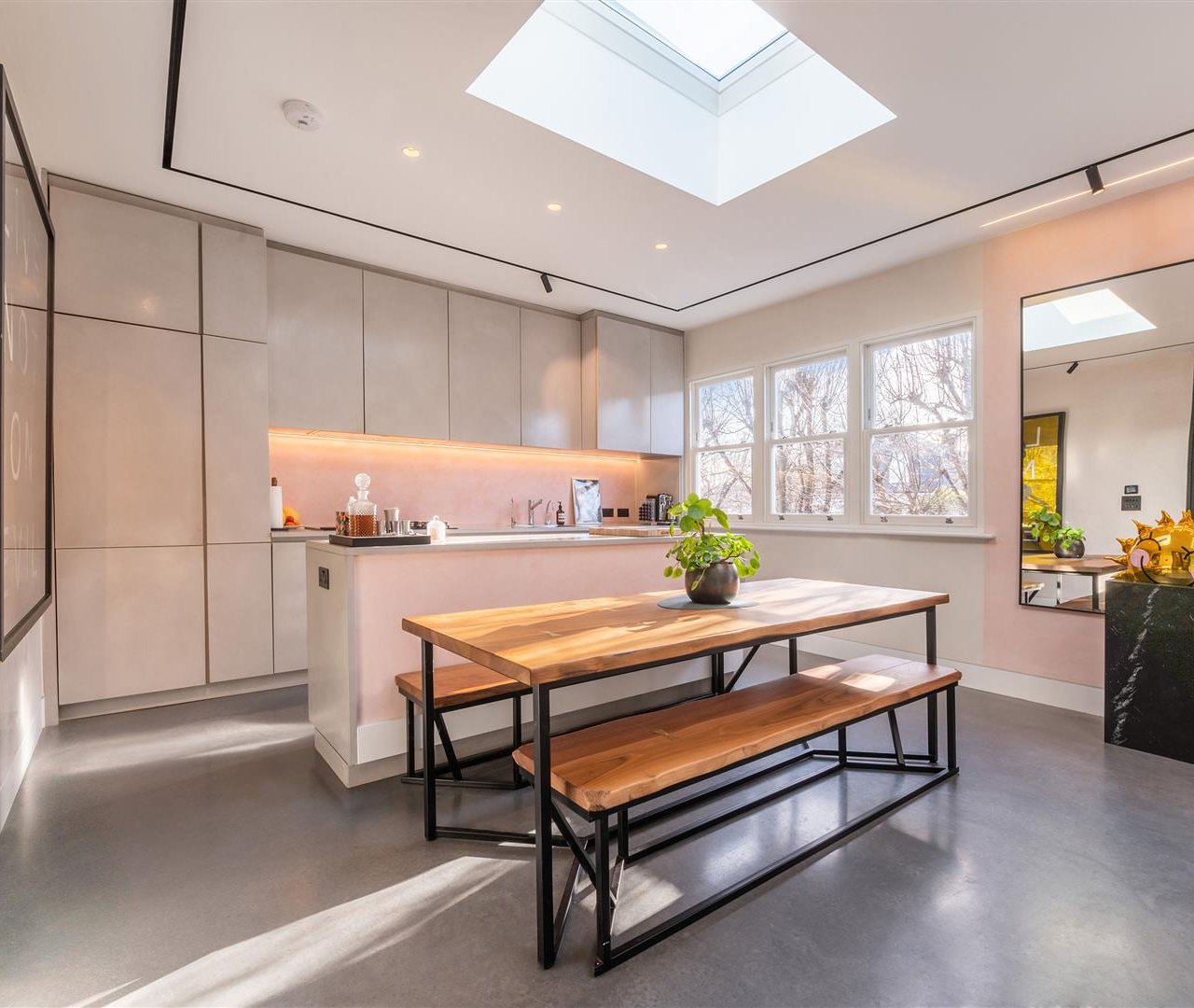 Elsworthy Road Primrose Hill NW3 3DJ