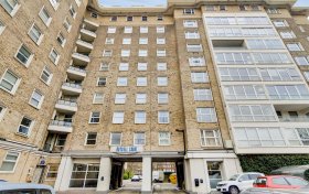 St Johns Wood Park St Johns Wood NW8 6NL