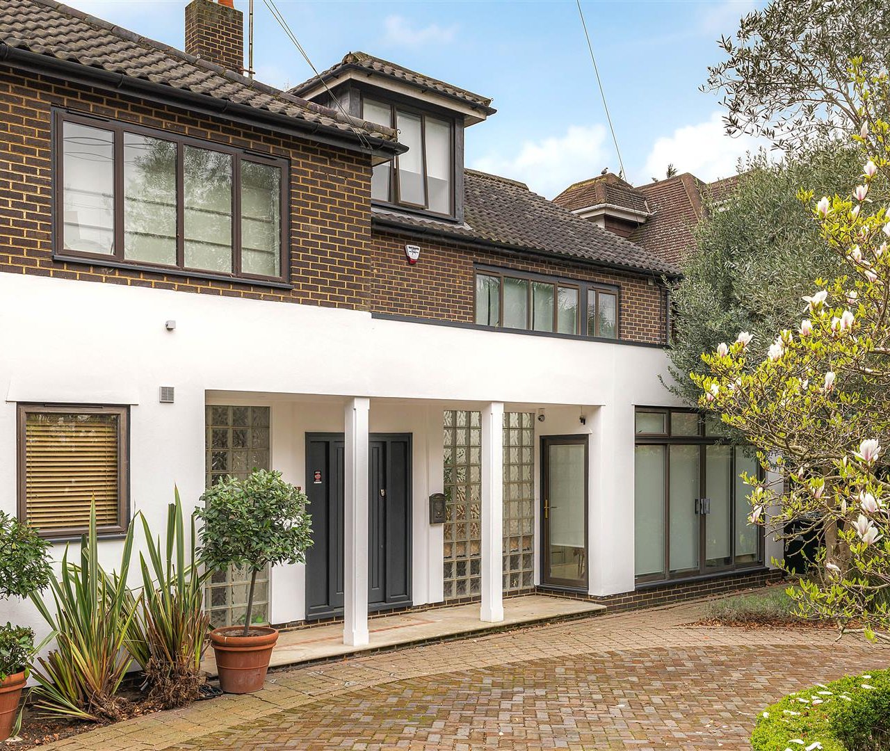 West Heath Gardens, Hampstead, NW3 7TR